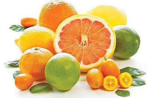 Bổ sung vitamin C hàng ngày sẽ giúp trẻ tăng cường sức đề kháng.